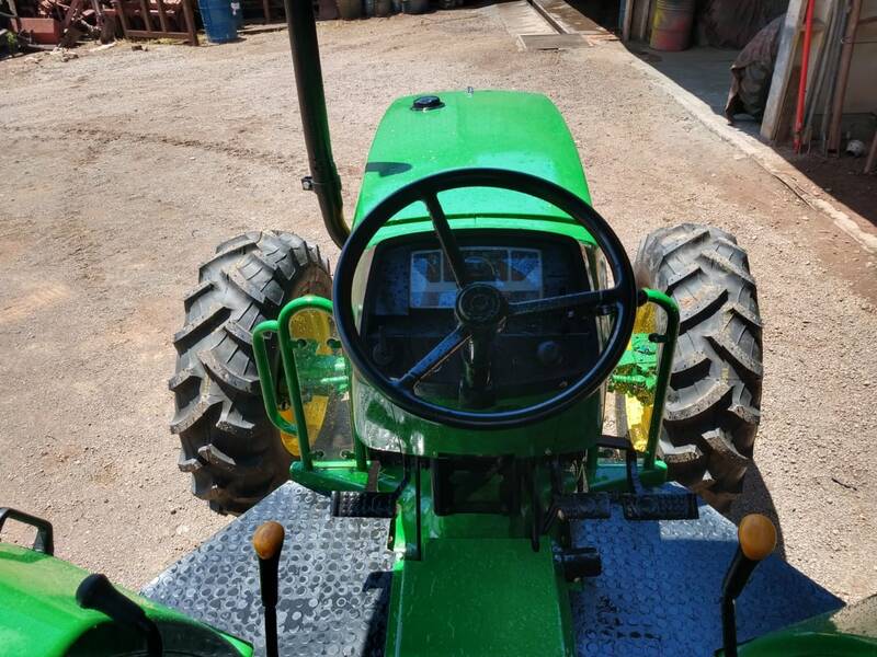 TRATOR JOHN DEERE 5700 - 4X4 - ANO 1998 - VENDIDO